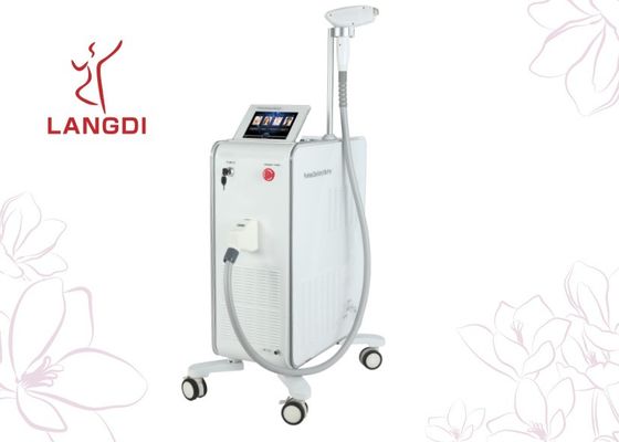 Máquina da remoção do cabelo do laser do diodo do salão de beleza 810 nanômetro para senhoras
